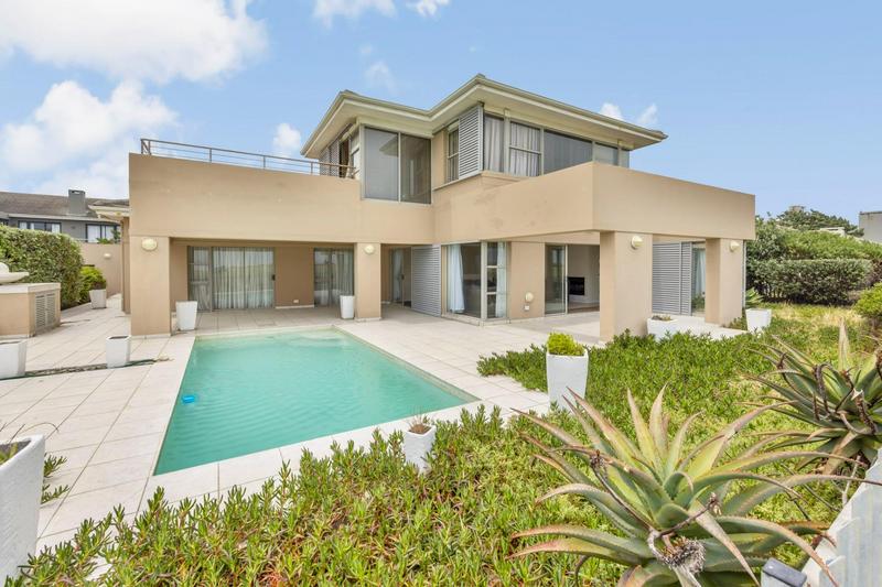 4 Bedroom Property for Sale in Sunset Links Western Cape